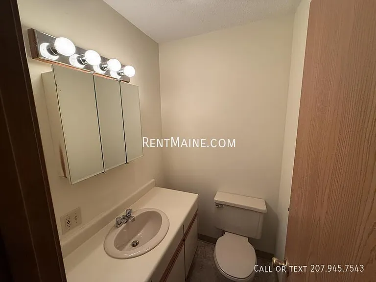 135 Howard St #E — Photo 7