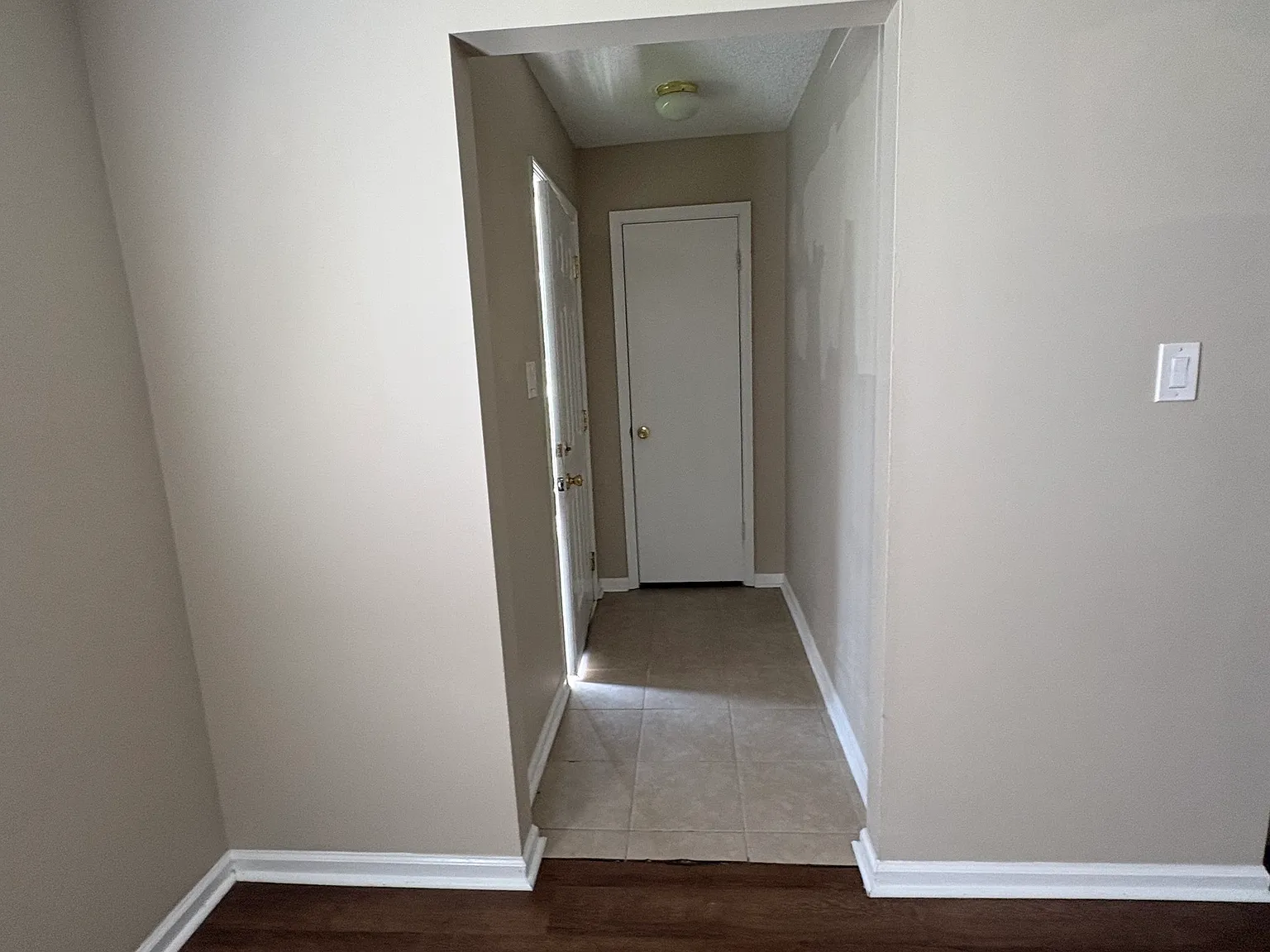 3 bed, 1.5 bath, 1067 sqft, $1,600 — Photo 2