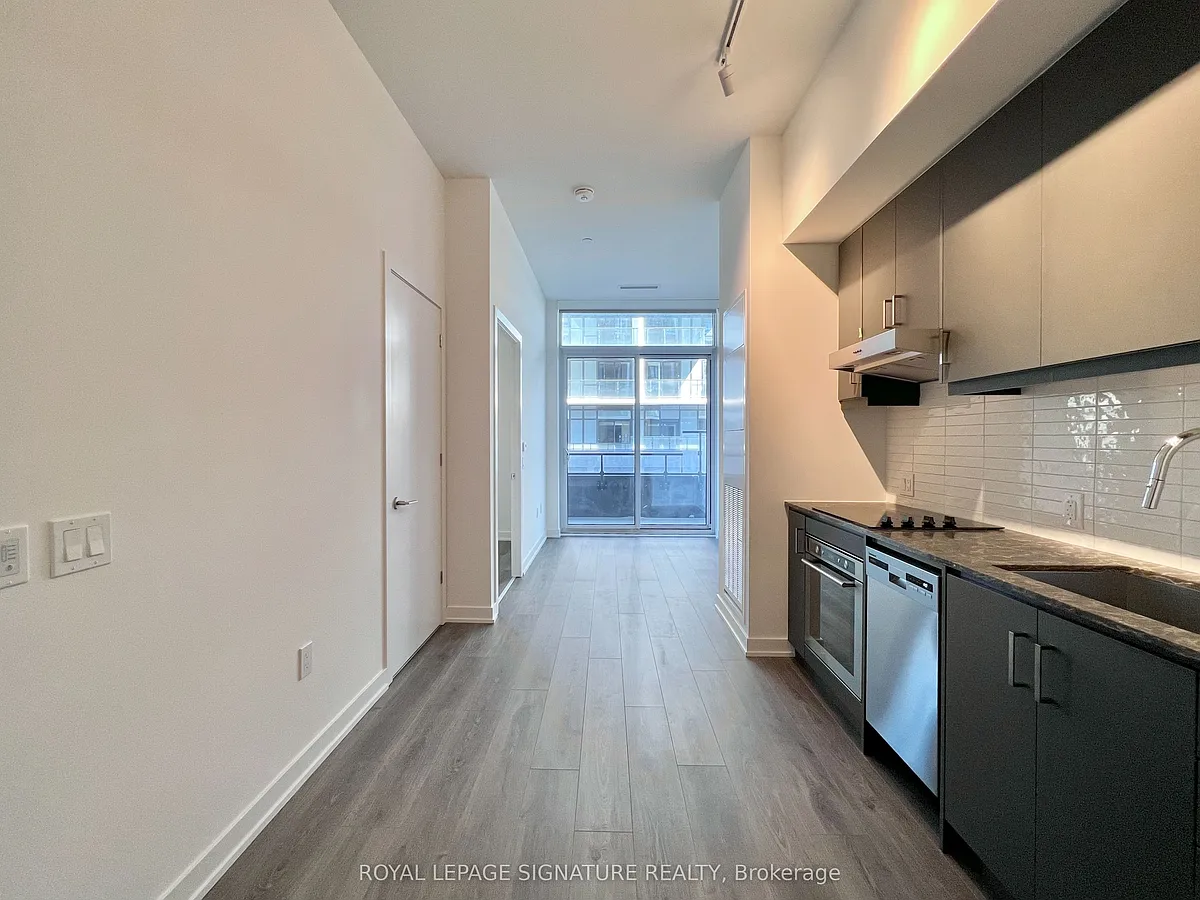 Building Photo - 9 Tecumseth St #608