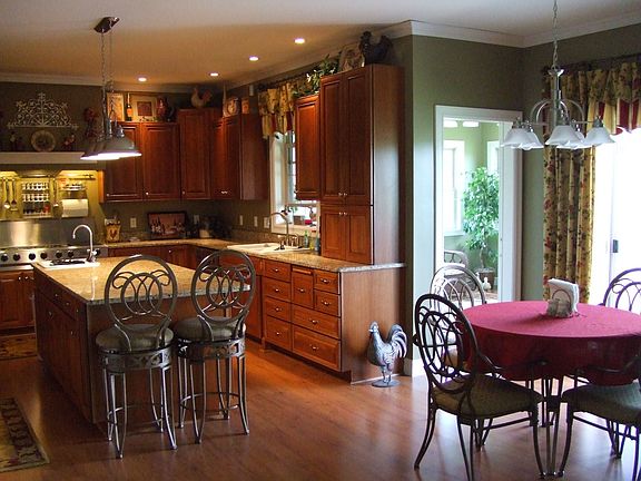Kitchen-48" Jennair gas cooktop and 8ft Island