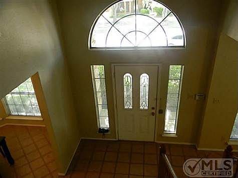 5th image of 1717 Springwood Dr