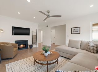 32136 Watergate Rd, Westlake Village, CA 91361