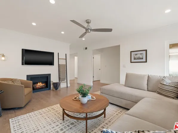 32136 Watergate Rd, Westlake Village, CA 91361