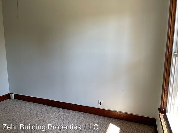 5th image of 748 Randolph St Floor 1