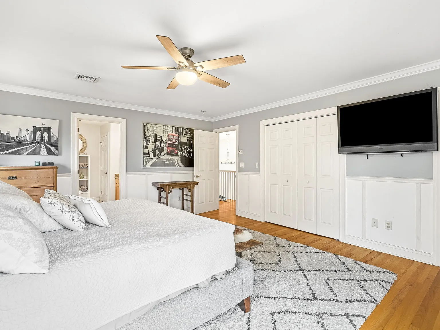 4 bed, 2759 sqft, $7,000 — Photo 3