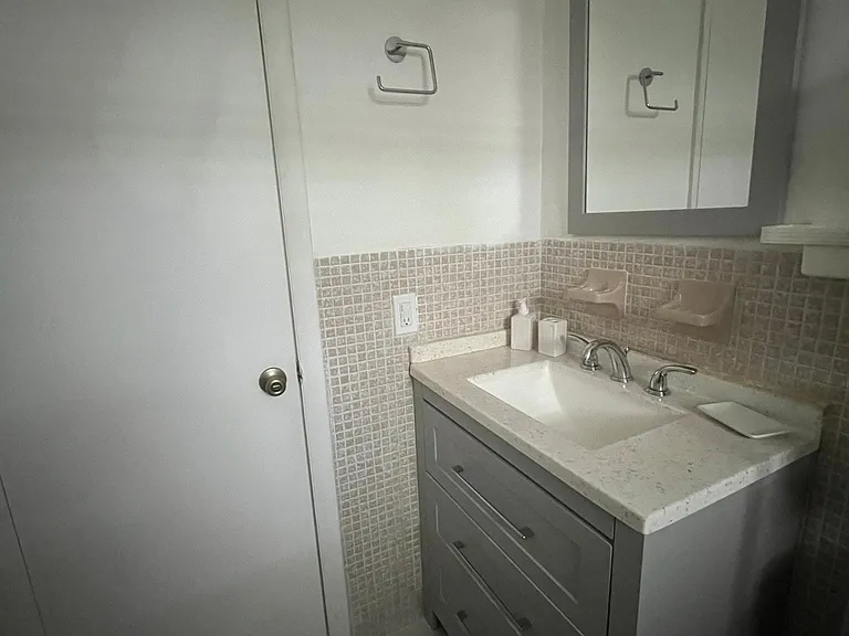 2498 SW 17th St #4303 — Photo 12
