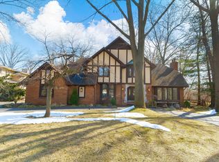 30600 Oakleaf Ln, Franklin, MI