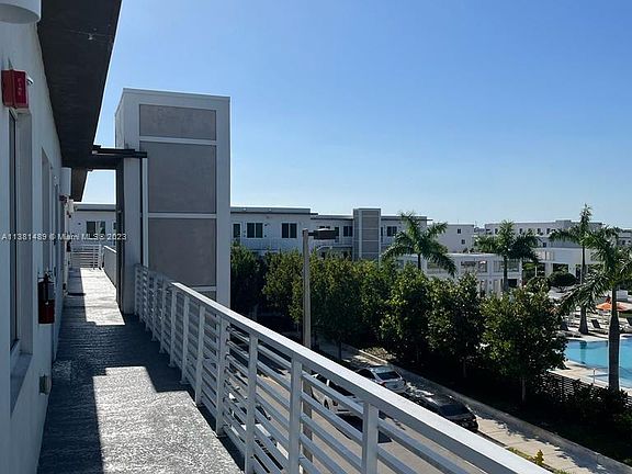 5th image of 10222 NW 64th Way APT 301