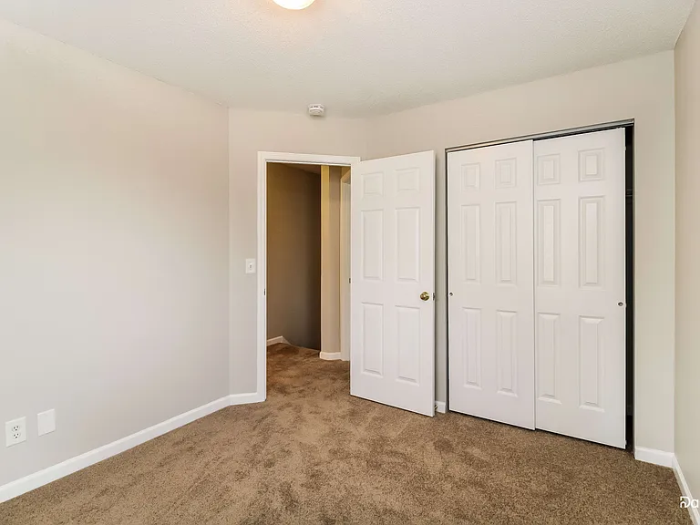 4312 Creekdale Dr — Photo 7