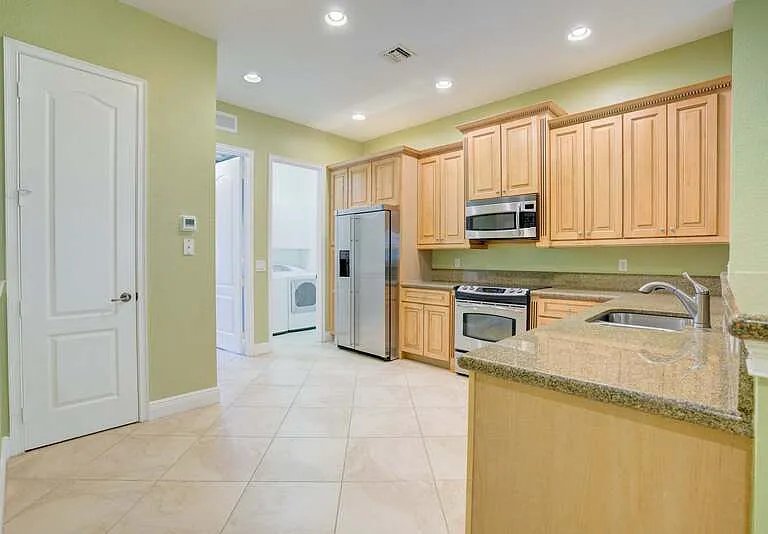 5113 Artesa Way W — Photo 2