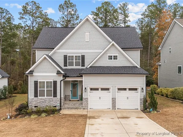 113 Education Dr, Spring Lake, NC 28390