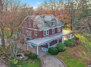 40 Town Path, Glen Cove, NY 11542
