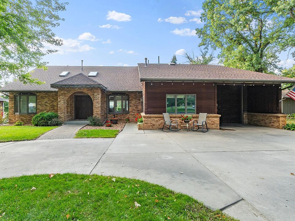 1st image of 7840 E Lake Carlos Dr NE