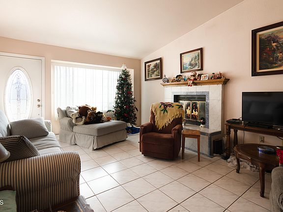 2nd image of 517 E Avenue J9
