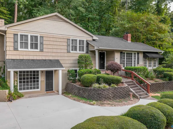 300 Claremont Dr, Gadsden, AL 35901