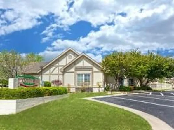 8220 E Oxford Cir, 8220 E Oxford Cir #B0ae47b90, Wichita, KS 67226