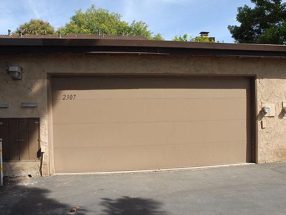 2nd image of 2307 Lava Dr