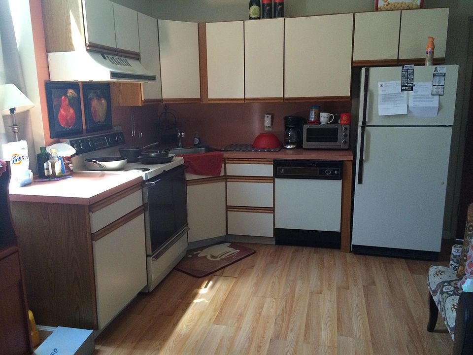 2nd image of 484 E 4th St #3FF
