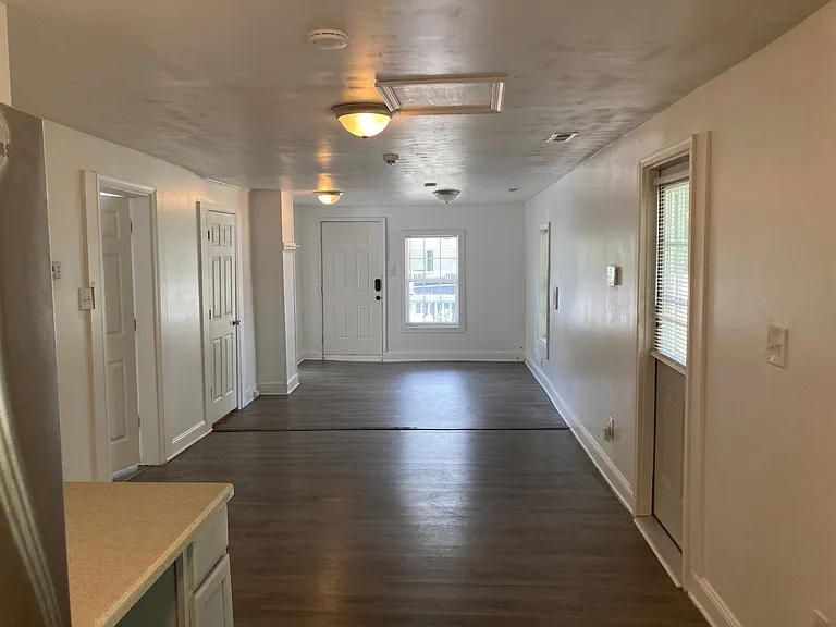 2209 Royall Ave — Photo 5