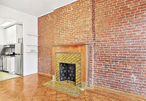 3rd image of 343 W 87th St APT 8