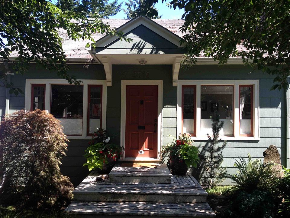 2nd image of 5516 36th Ave NE