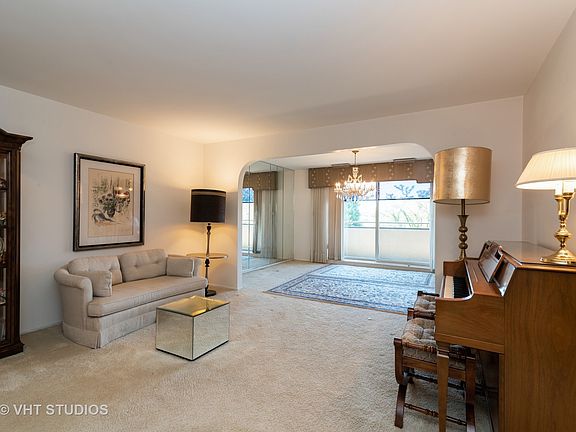 2nd image of 7201 N Lincoln Ave APT 407