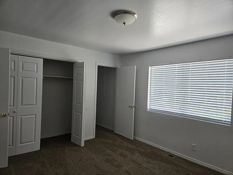 2707 N Ellen St — Photo 11