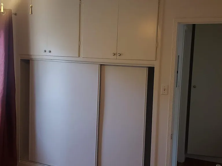 1724 N Hollywood Way #B — Photo 9