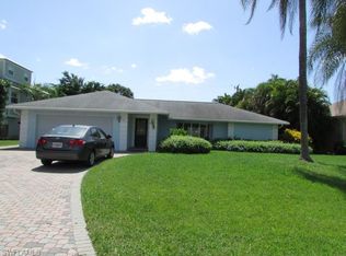 13 Cypress Point Dr, Naples, FL 34105