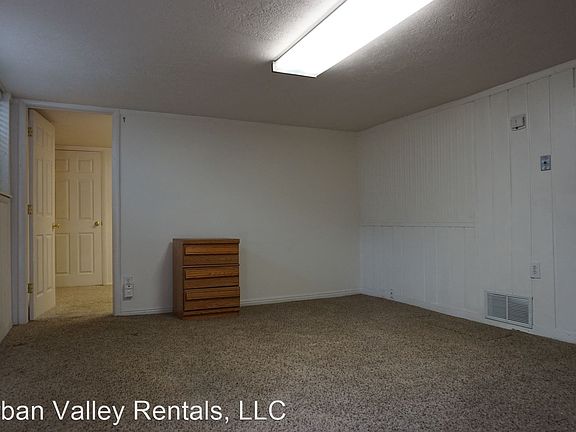 5th image of 758 E 4125 S #Basement