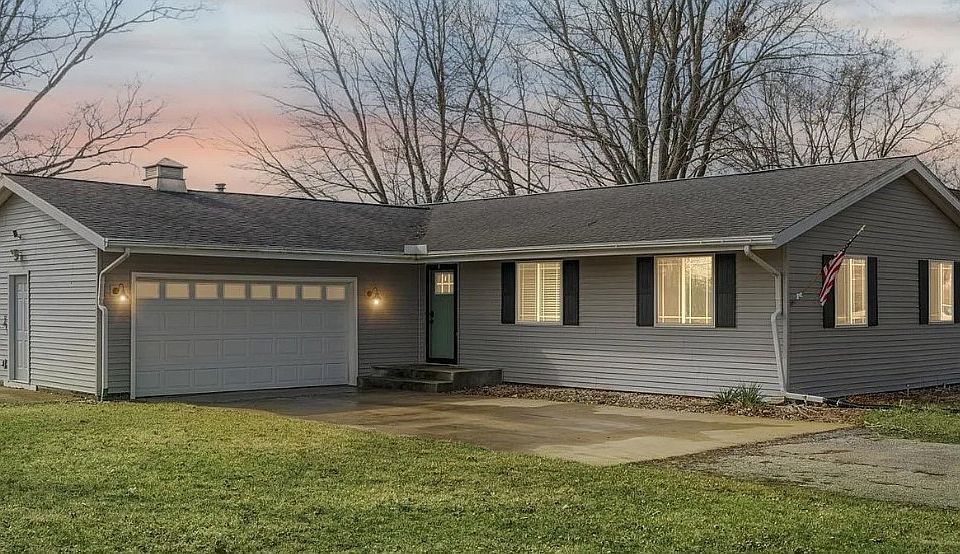 1st image of 1432 Country Club Ln