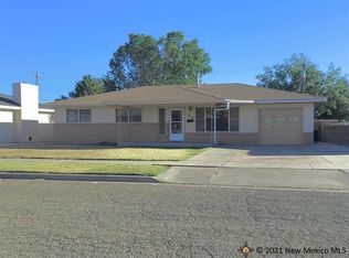 313 W Christopher Dr, Clovis, NM 88101
