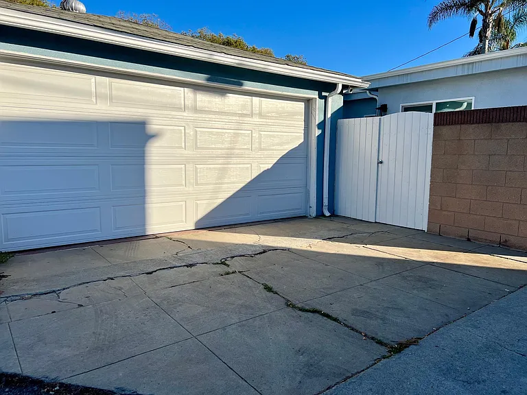 Private 2 car Garage