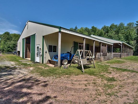 5th image of 36 Twin Acres Dr