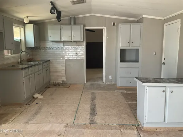 2292 N Ironwood Drive #103, Apache Junction, AZ 85120