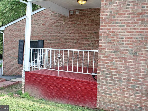5th image of 238 N Colonial Dr