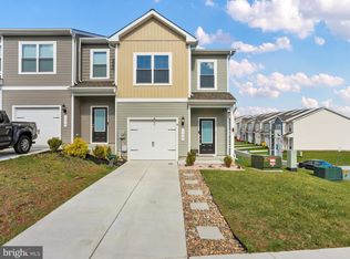 132 Hampstead Blvd, Falling Waters, WV 25419