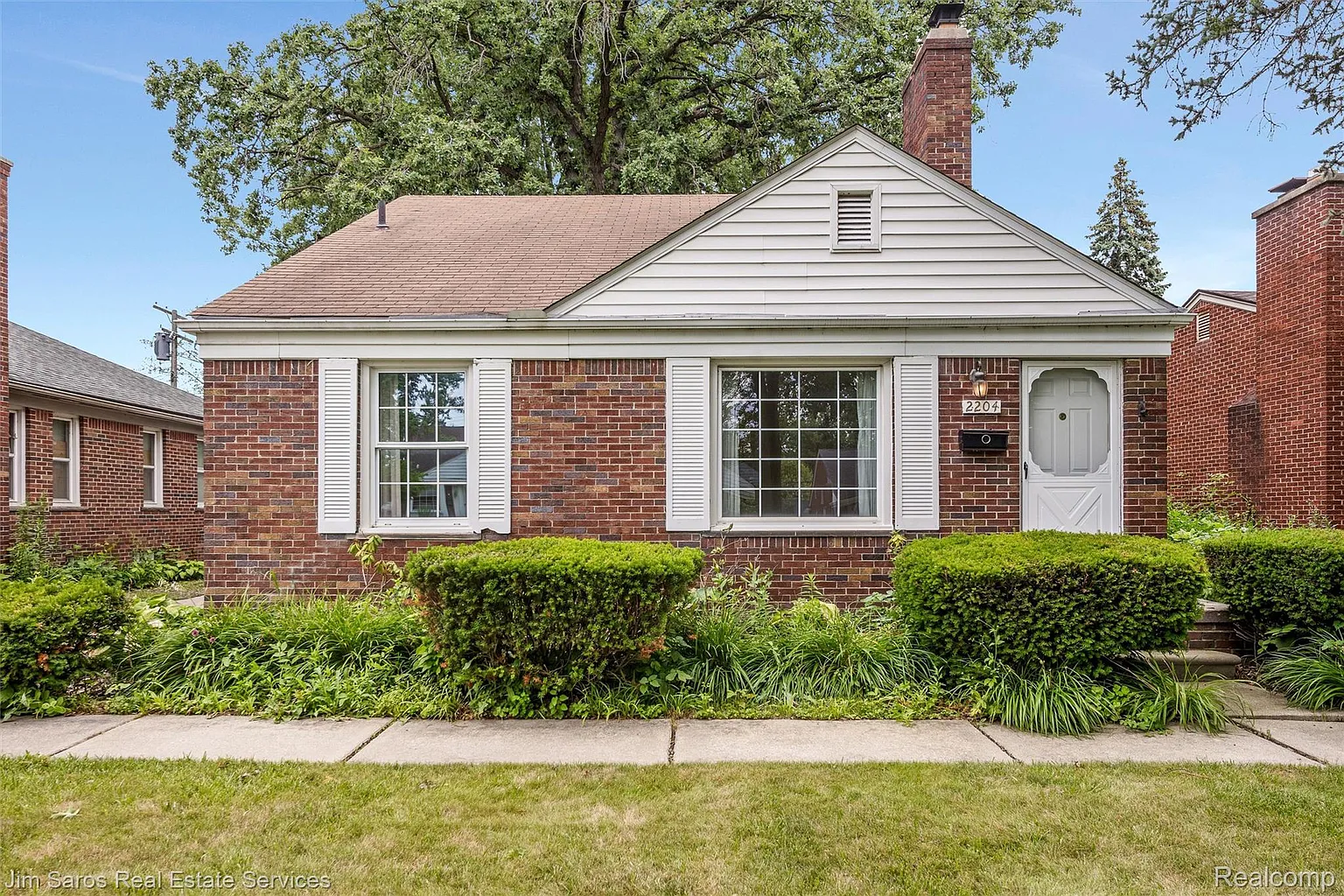 2204 Stanhope St photo 1