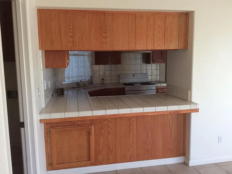 Breakfast bar