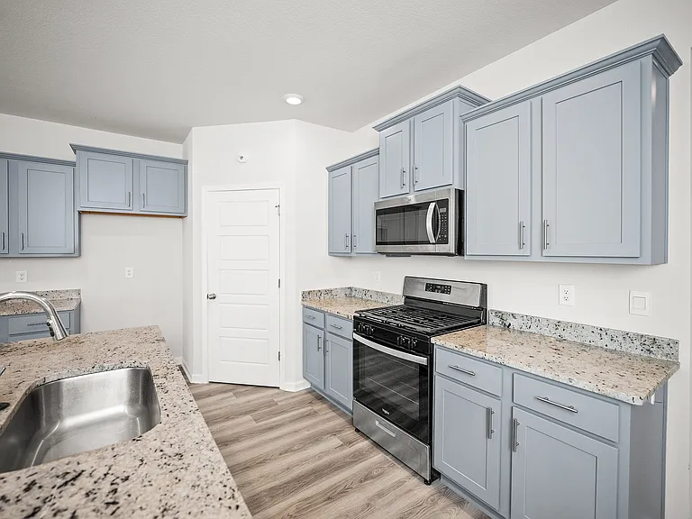 13516 Antler Hill Rd — Photo 6