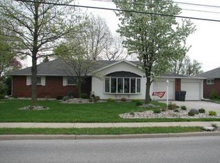 905 Klotz Rd, Bowling Green, OH 43402