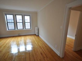 638 W Addison St APT 1, Chicago, IL 60613