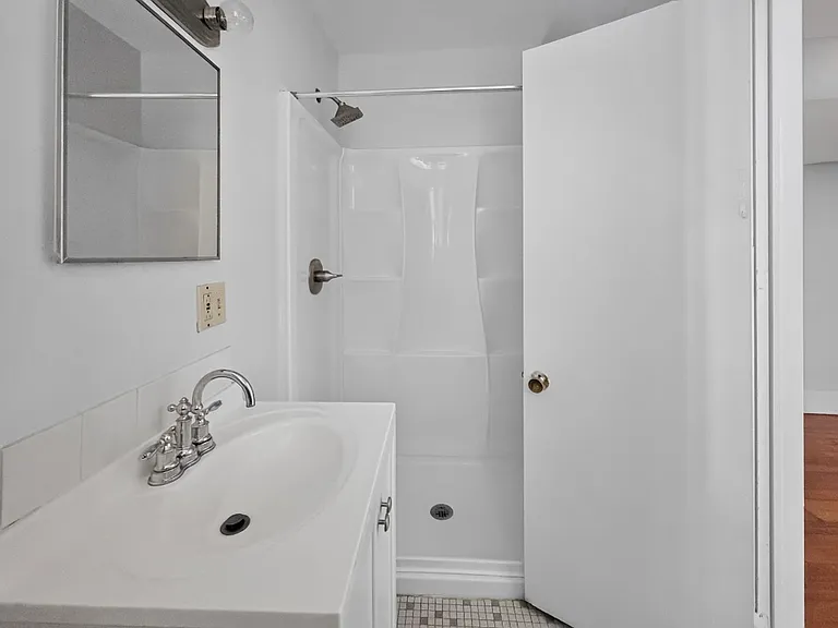 165 Park St — Photo 5