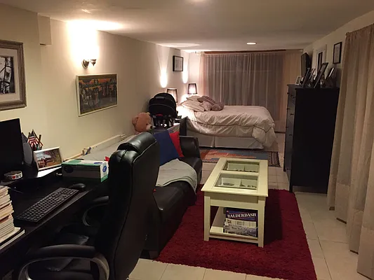 Rented by Standard Living Realty Inc | media 37