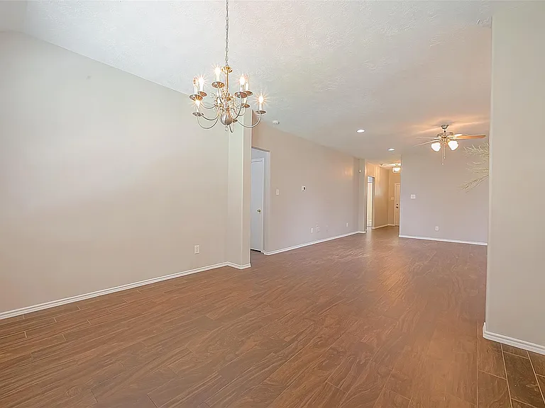 11 Yarrowdale Ct — Photo 11