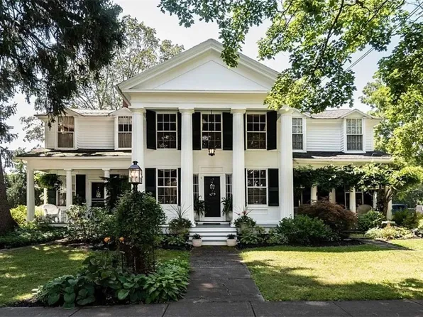 36 Main St, Wyoming, NY 14591