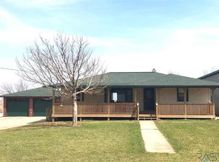 361 S 4th Ave, Lismore, MN 56155