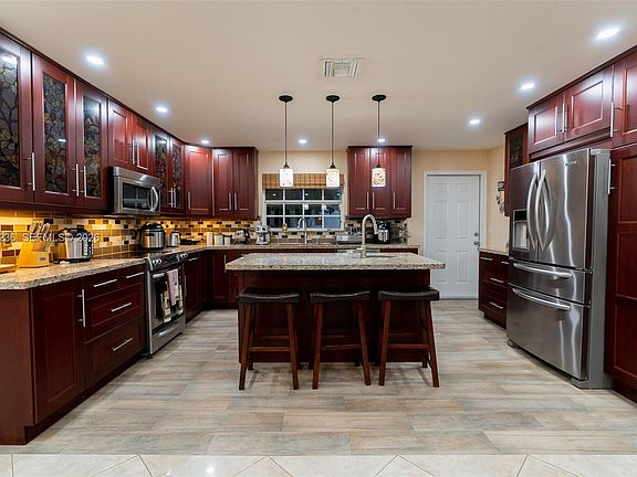 5th image of 15420 SW 156th Ter