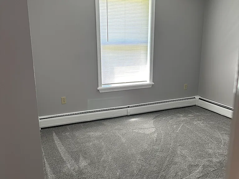 142 Eden Ave — Photo 5