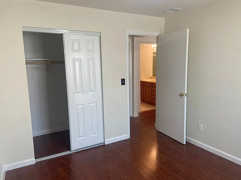 1395 Oakdale Ave — Photo 18